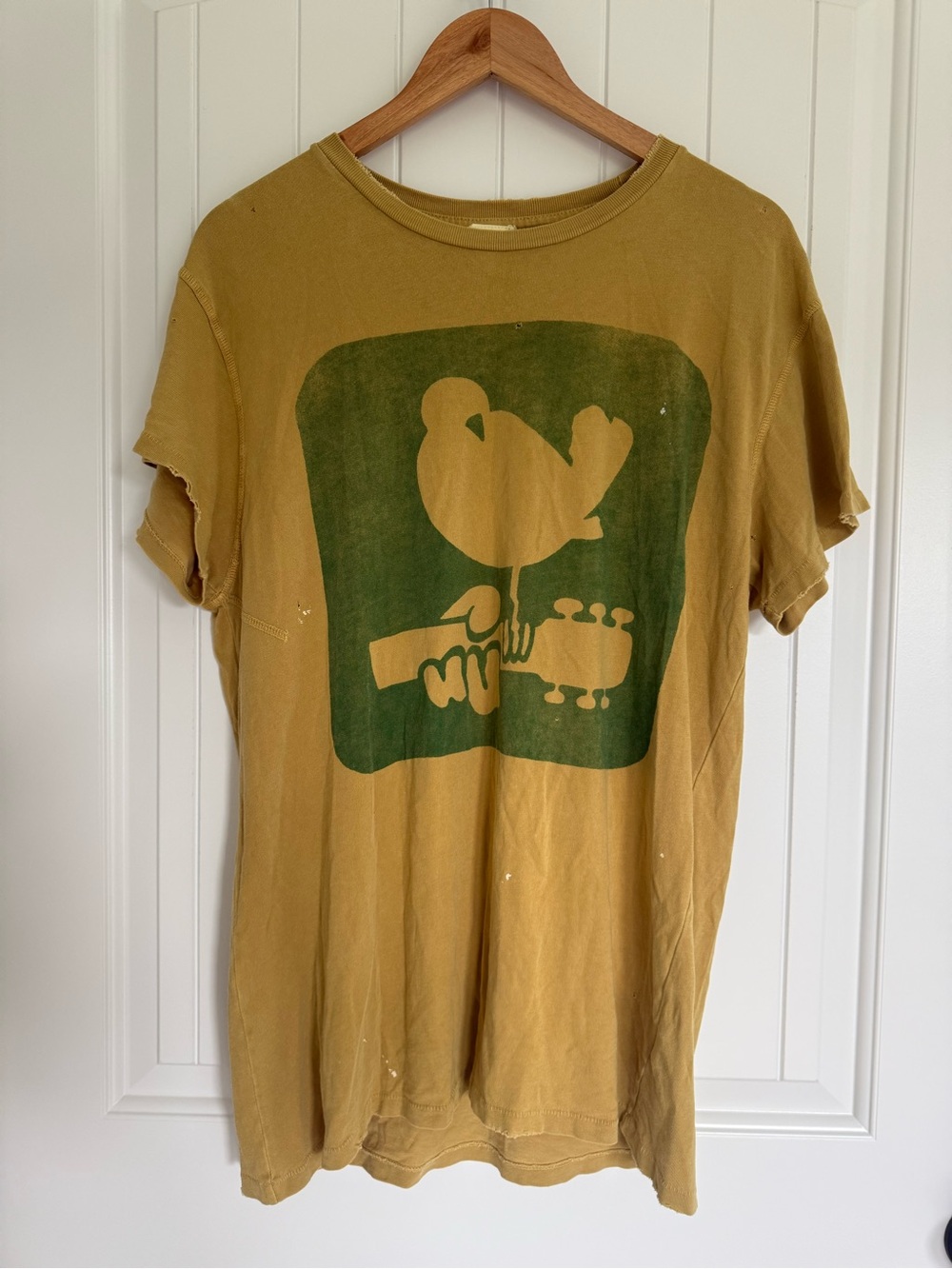 MadeWorn Woodstock Free Spirit Distressed Graphic Crewneck Tee Mustard Yellow M